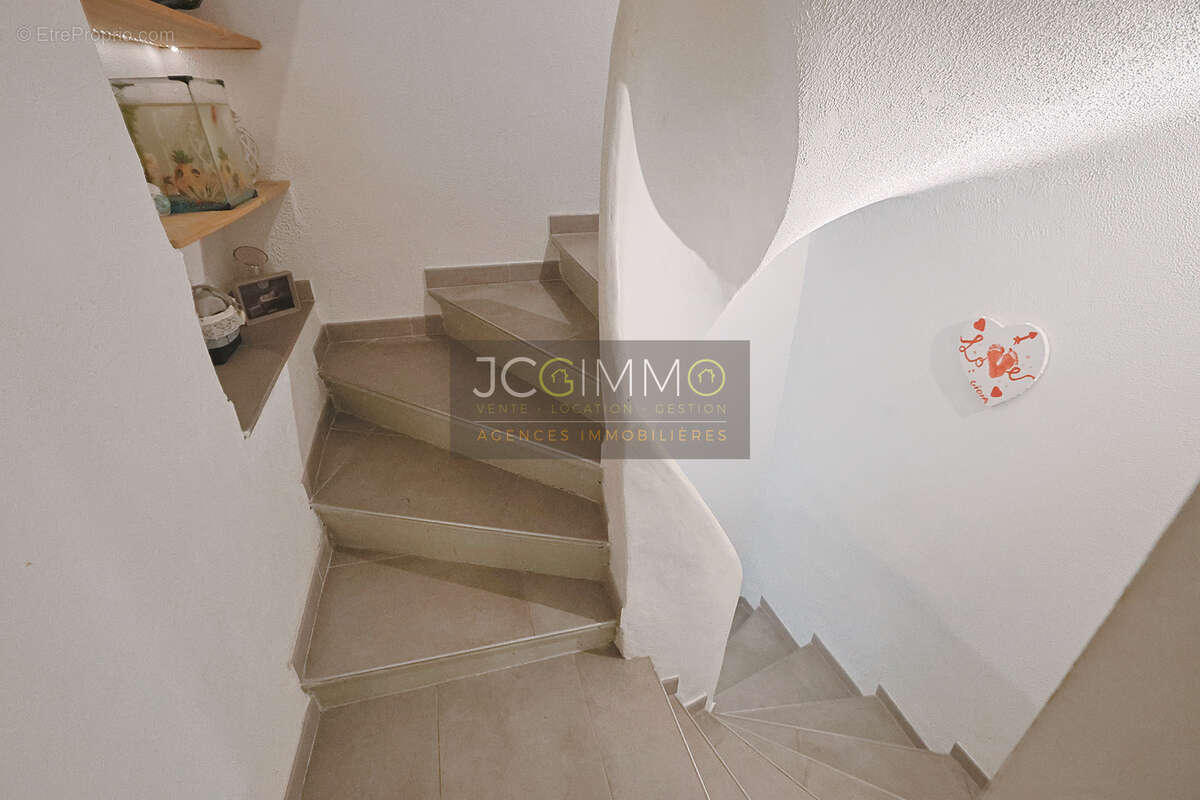Maison de village T4 de 117m2 hab / AUCUNS TRAVAUX - photo 11