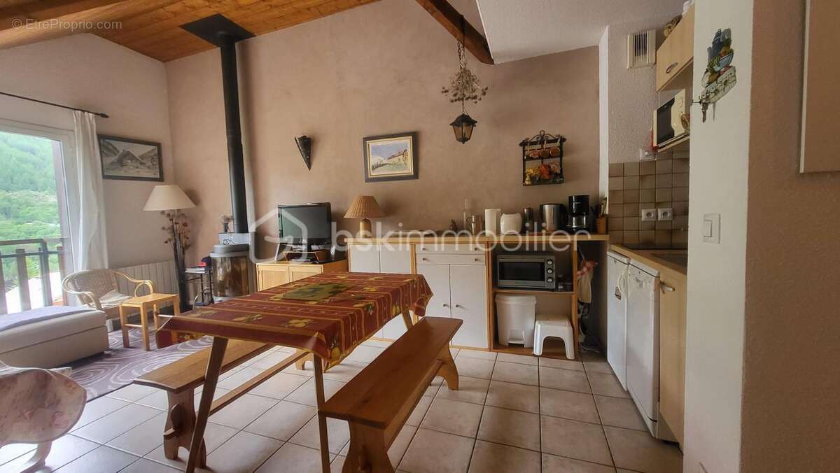 Appartement à SAINT-CHAFFREY