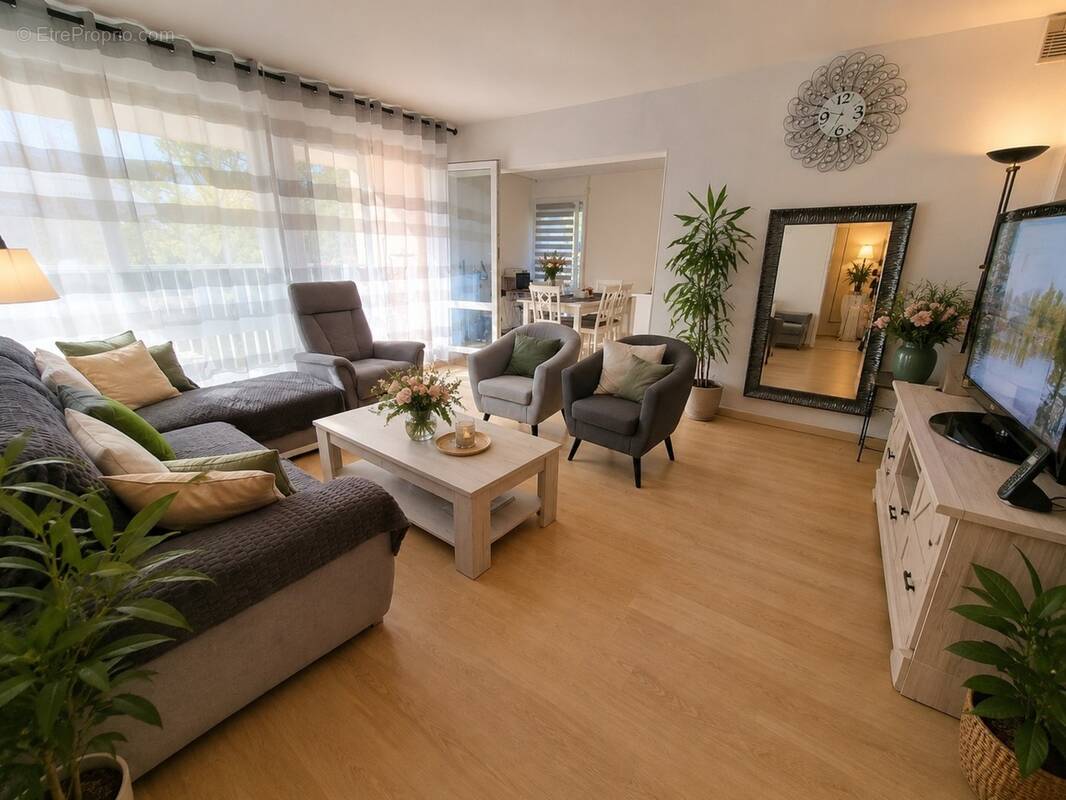 APPARTEMENT à vendre 5 pièces d'env 90 m2 VITTEL (88) avec BALCON, GARAGE, 2 CAVES - photo 1
