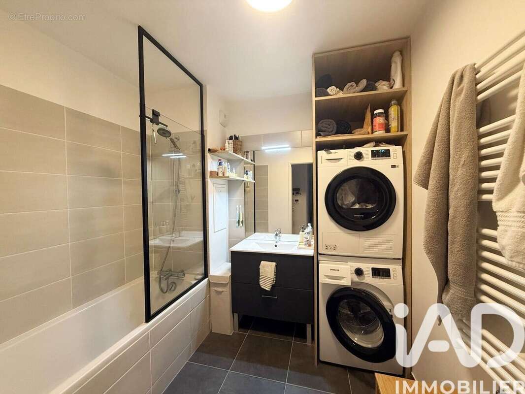 Photo 6 - Appartement à GENNEVILLIERS