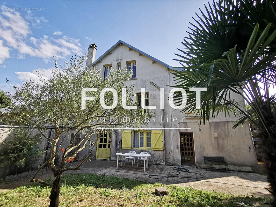 Maison à SAINT-JEAN-LE-THOMAS
