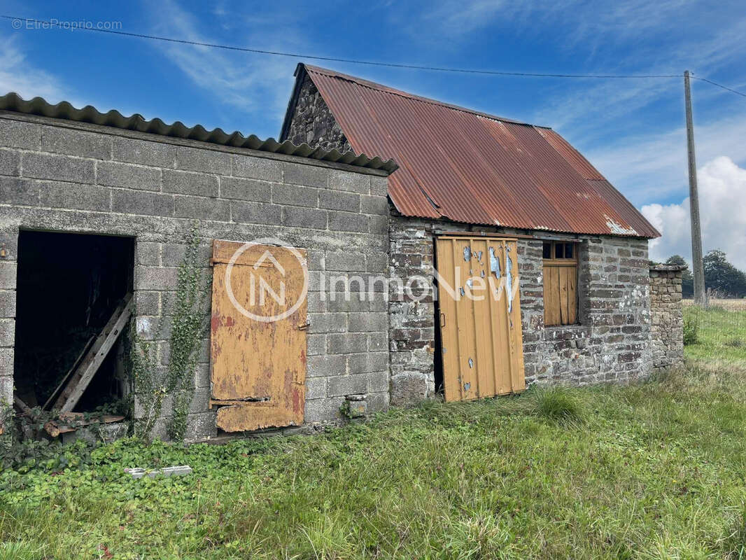 Authentique longere a renover de 159 m2 au sol sur terrain d environ 2600 m2 - photo 13