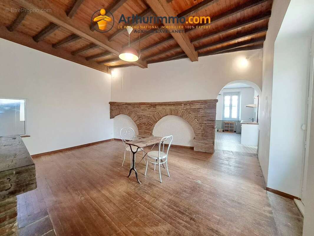 Maison de caractère rénovée, 4 chambres, vue montagnes. - photo 2