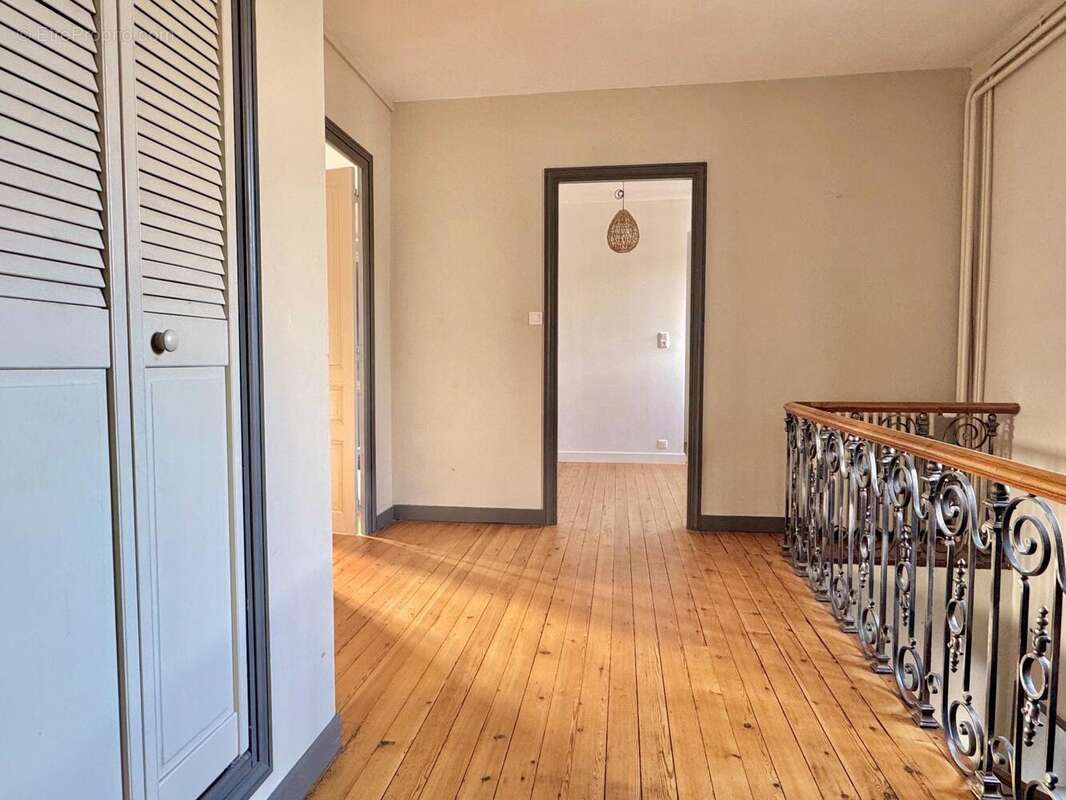 Photo 9 - Maison à VIEILLEVIGNE