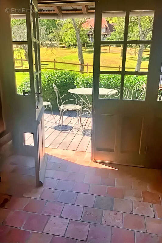 Maison à PIERREFITTE-EN-AUGE