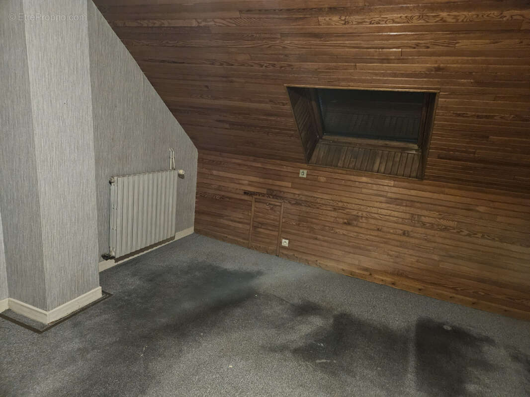Maison à ROUGE