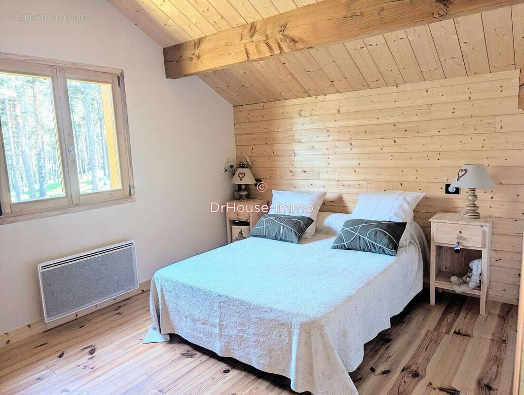 Maison à LES ANGLES