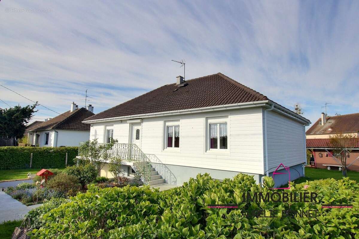 Maison à SAINT-GATIEN-DES-BOIS