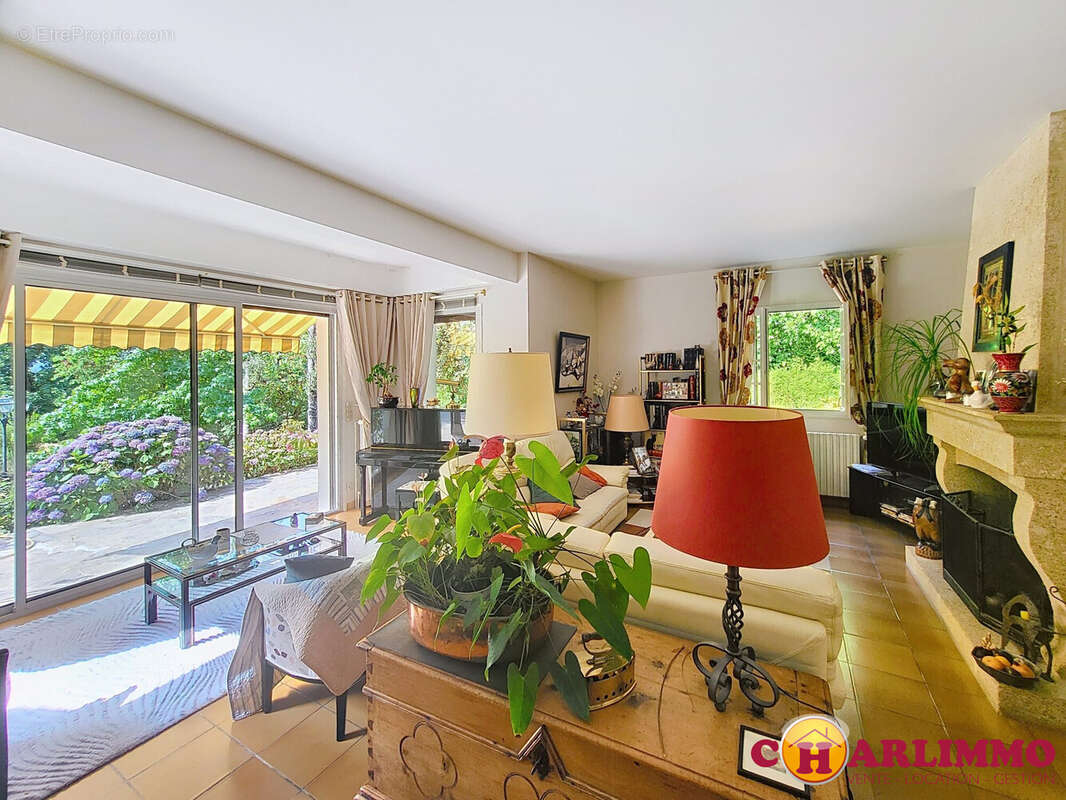 Maison 186 m² à Saint-Junien  - photo 7