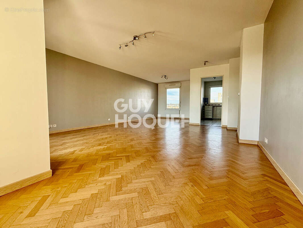 Appartement à NEUILLY-PLAISANCE