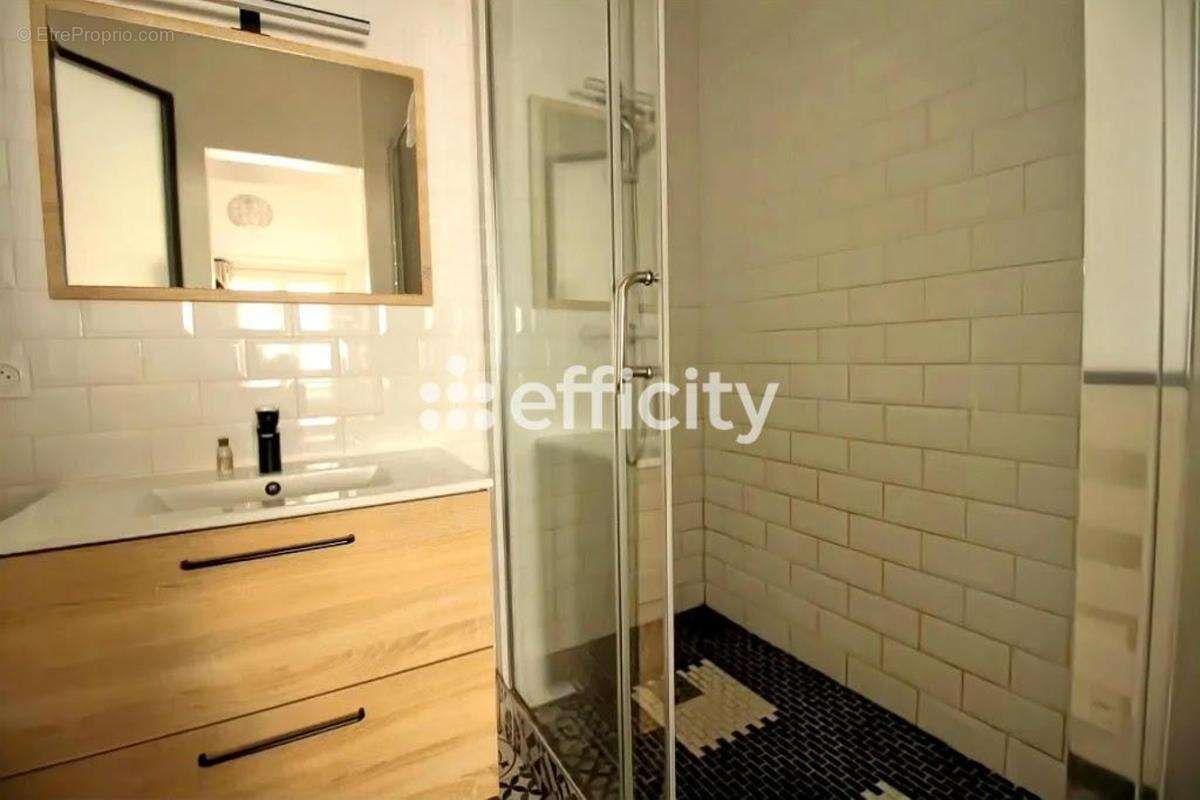 Appartement à LYON-1E