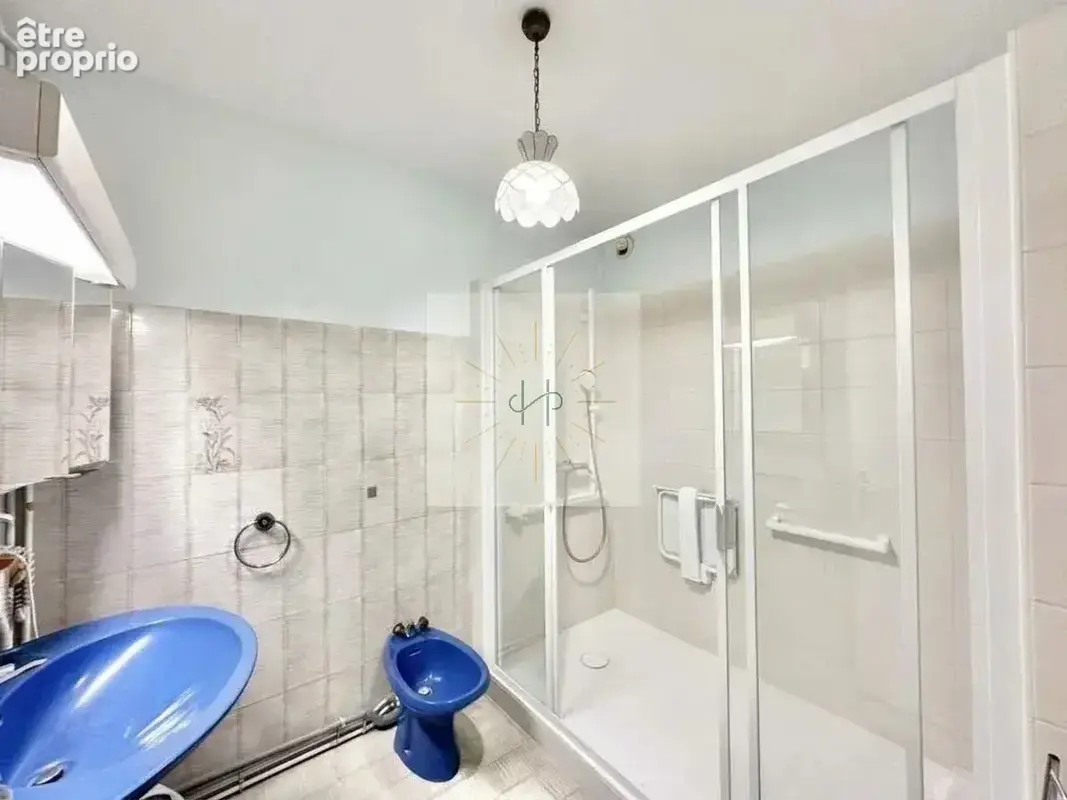 Appartement 6 pièces 105 m² à vendre à Montelimar (26200) - photo 7