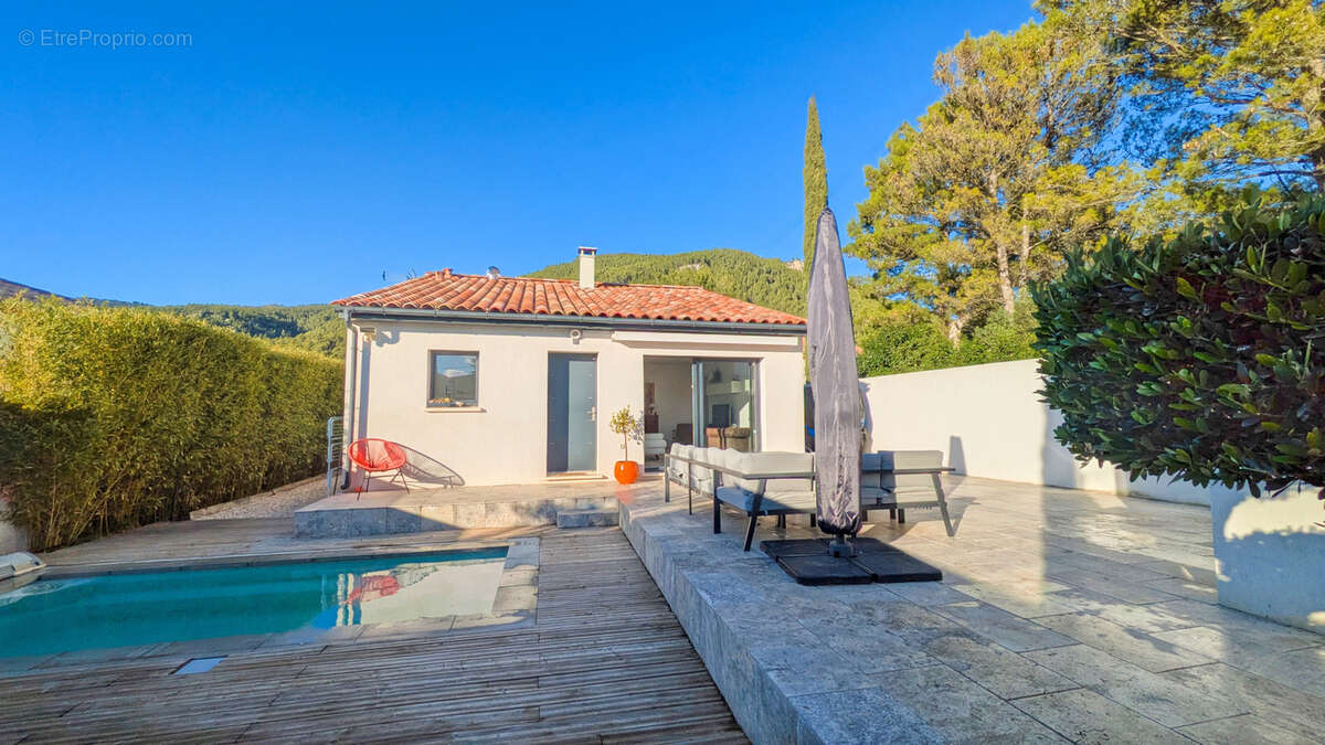 Maison à CUGES-LES-PINS