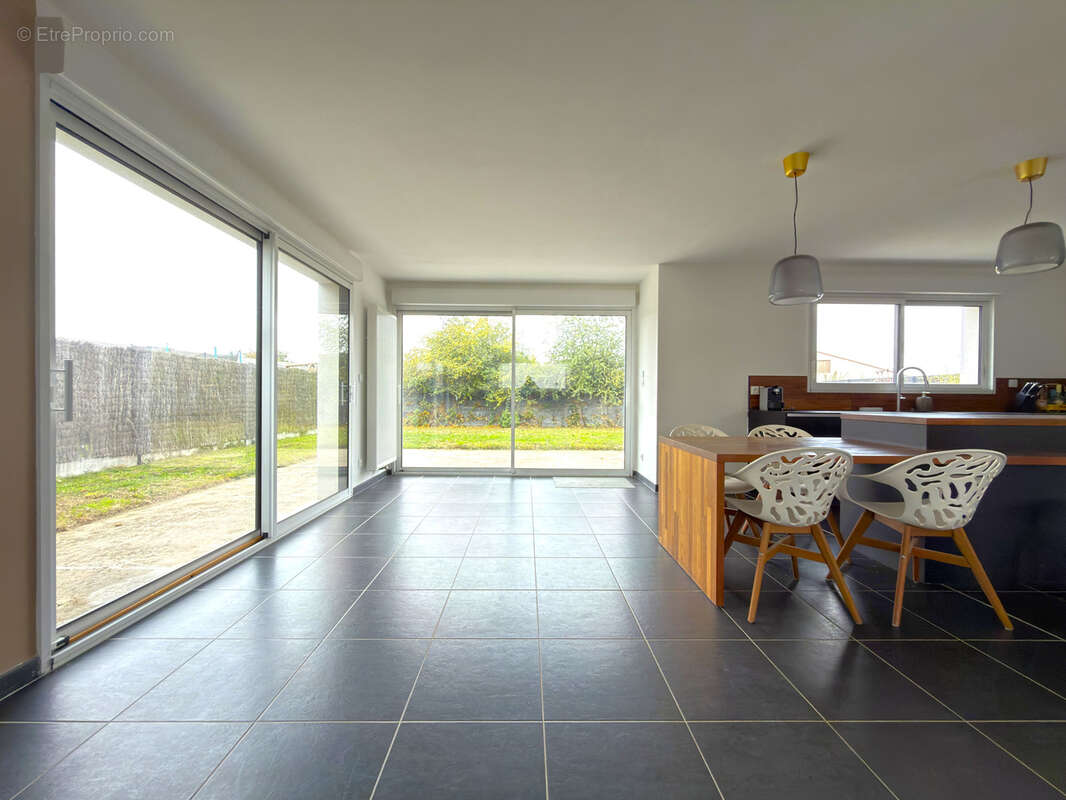 Maison à ALLENNES-LES-MARAIS