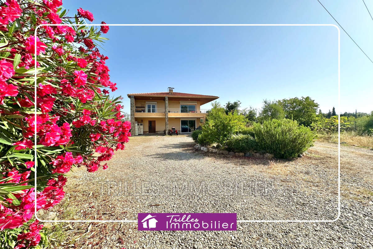 Maison à LAROQUE-DES-ALBERES