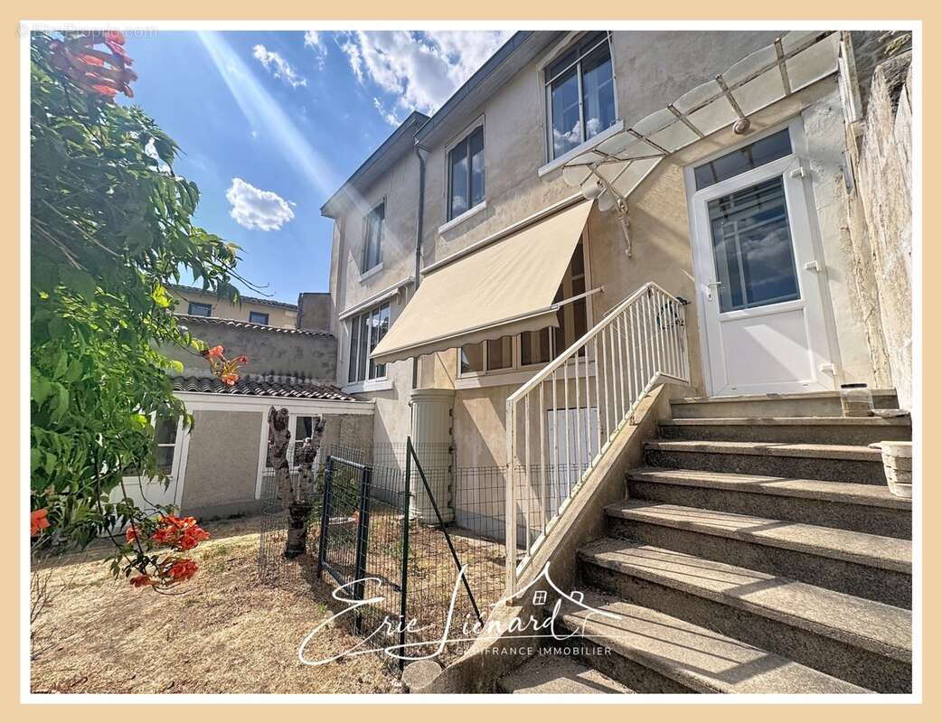 Maison à vendre 8 pièces SAINT MAIXENT L'ECOLE (79) - photo 2