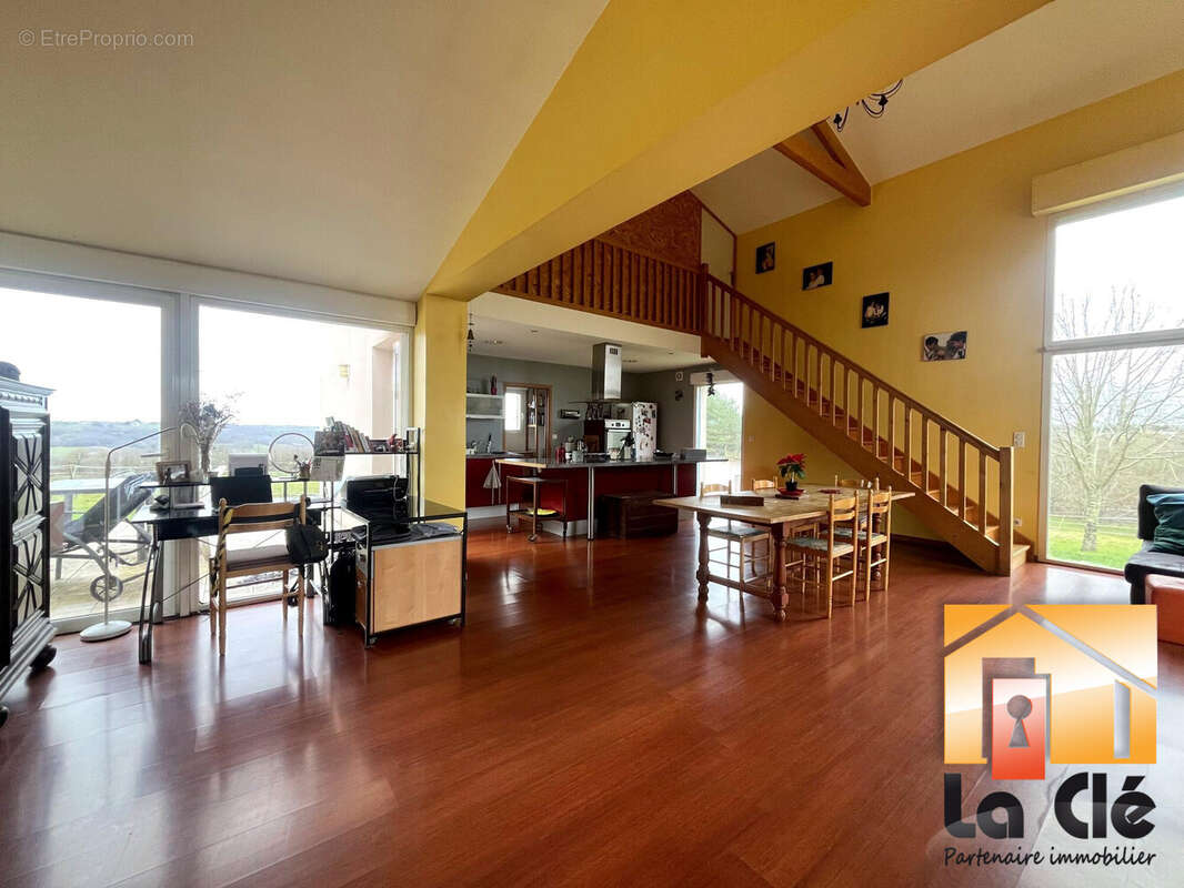 Maison à LA SAUVETAT-DE-SAVERES