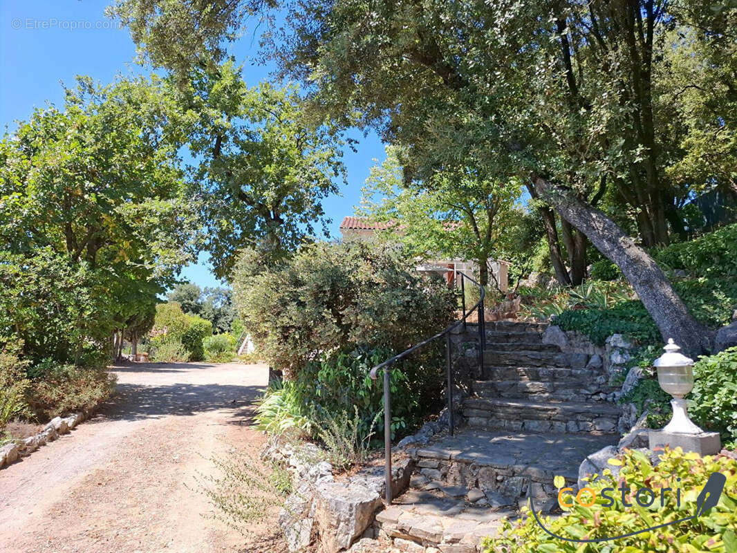 Maison à TRANS-EN-PROVENCE