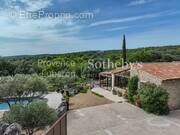 Maison à GORDES