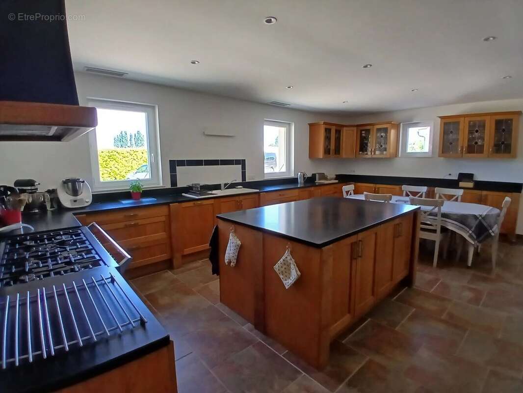 Maison à SAINTE-SEVERE