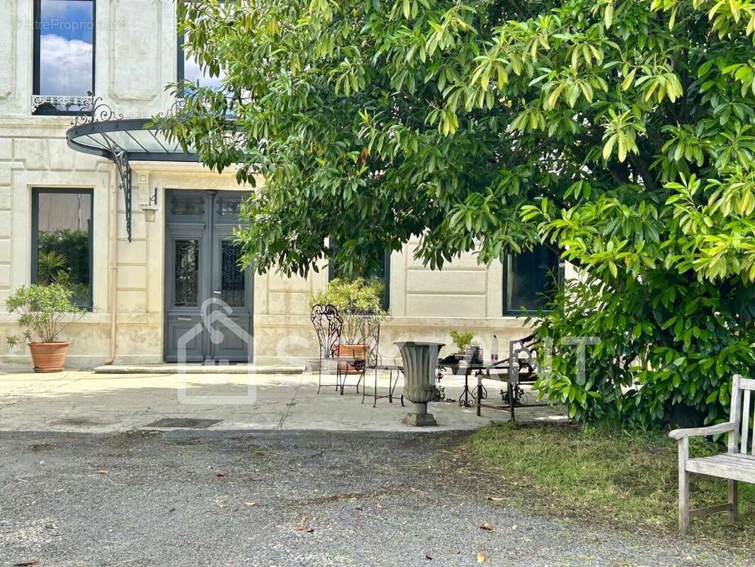 Maison à COGNAC