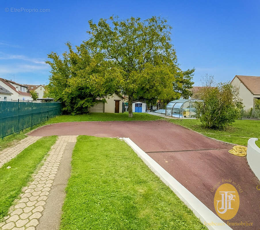 Vernon 15 min. à pied gare et centre - Maison familiale sur 1200 m2 de terrain avec piscine chauffée - photo 10