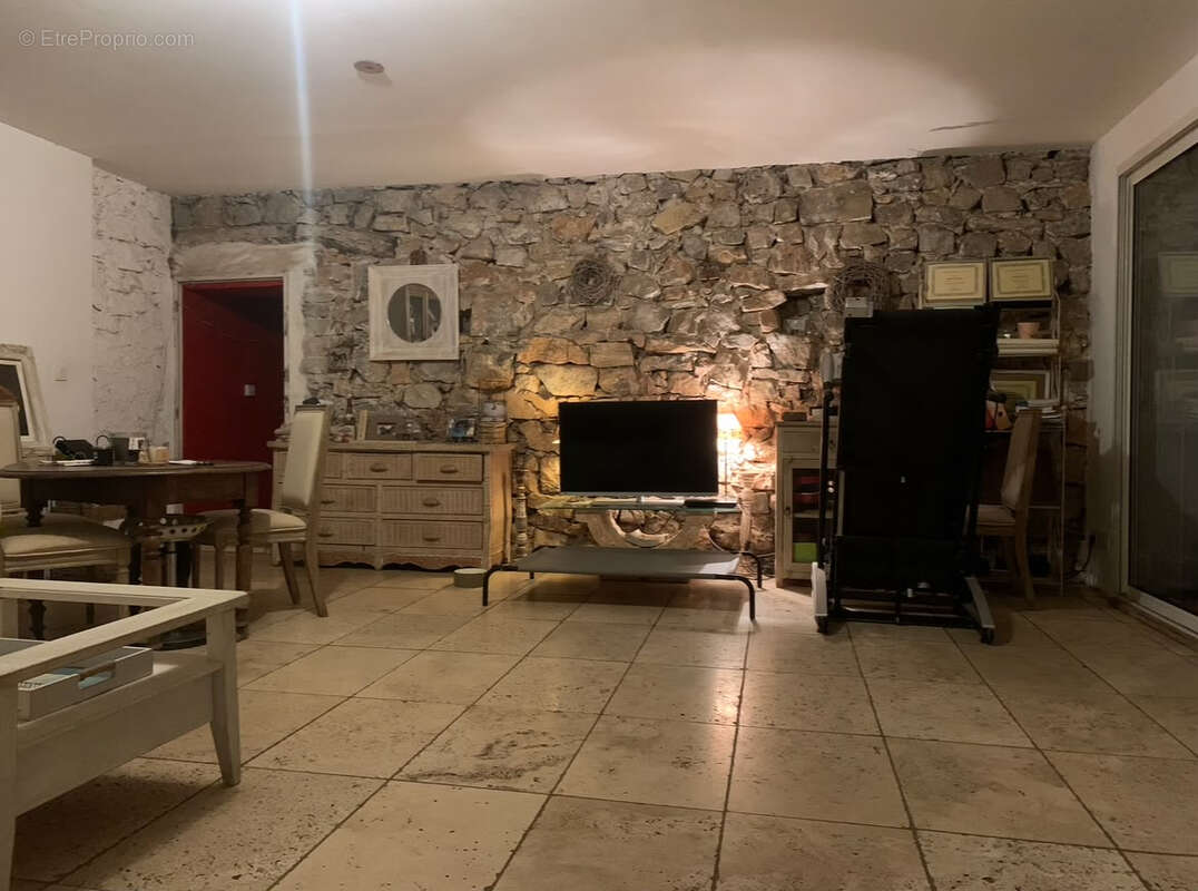 Propriété équestre clef en main sur 3ha . Secteur VAR EST - photo 8