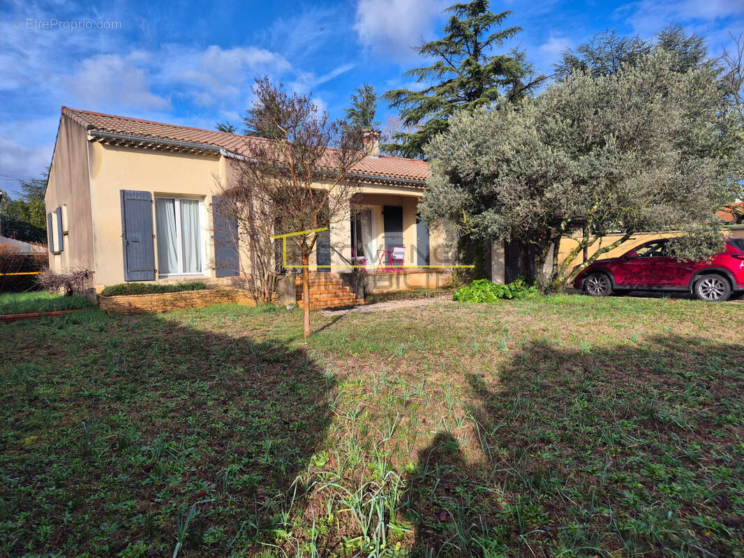 Maison à MONTELIMAR