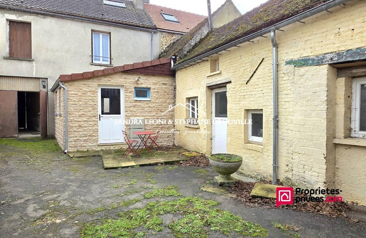 Maison à ABLIS