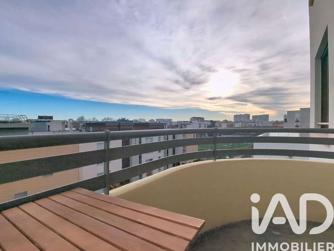 Photo 3 - Appartement à LYON-8E