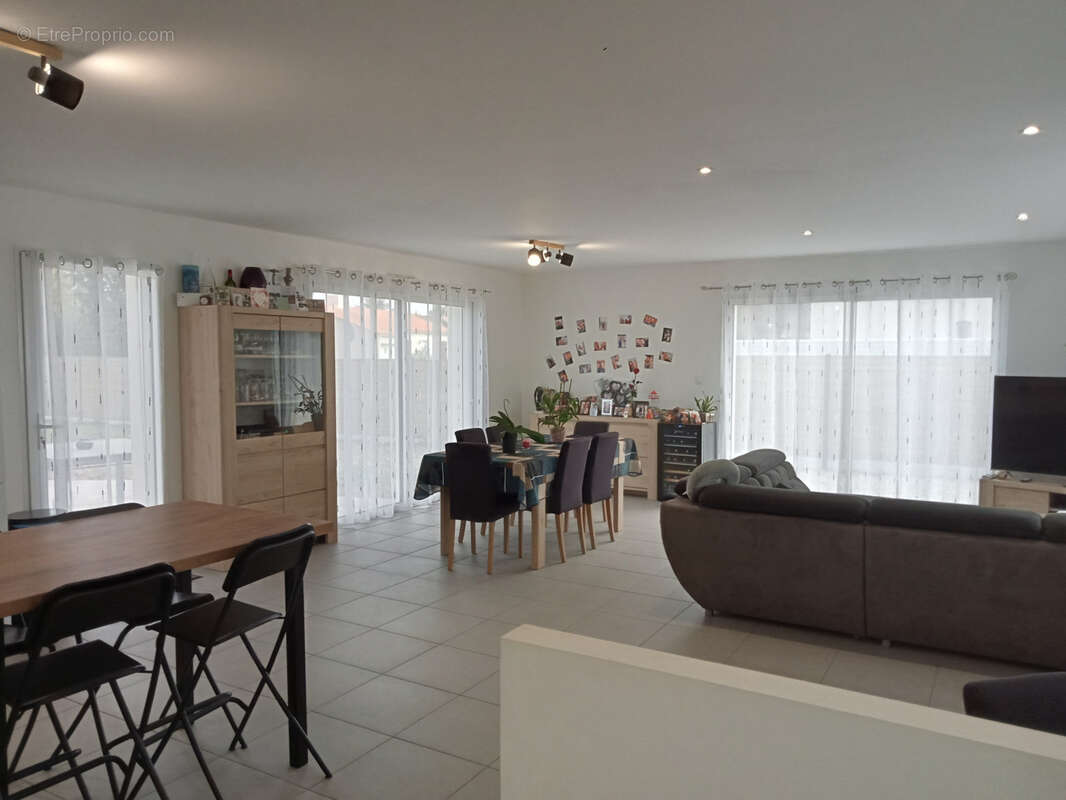 Maison à LA CHAPELLE-HERMIER