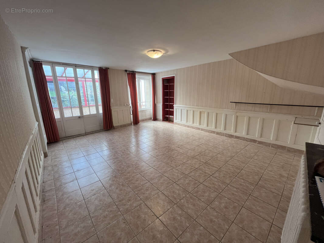 Maison à SAINT-PAIR-SUR-MER