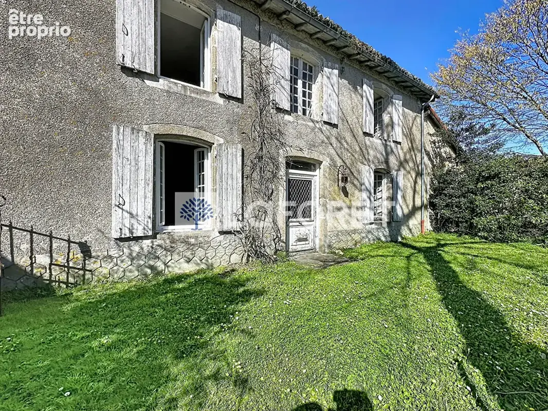 Maison de caractère avec dépendances - photo 4