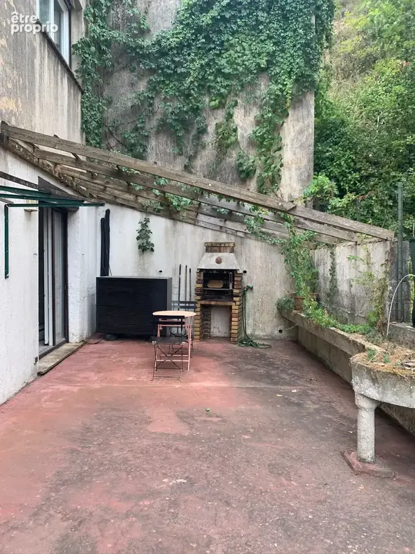 À L'Escarene 22 kilomètres de Nice, Un appartement confortable, authentique et moderne au cœur du village. - photo 3