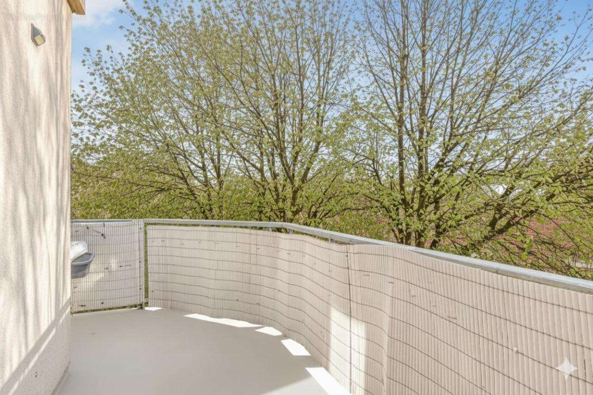 Appartement à ROSNY-SOUS-BOIS