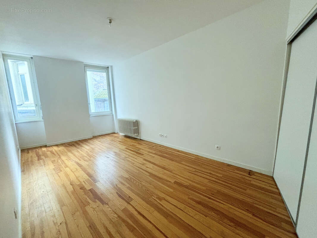 Appartement à SAINT-ETIENNE