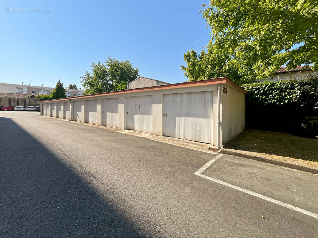 Parking à TALENCE