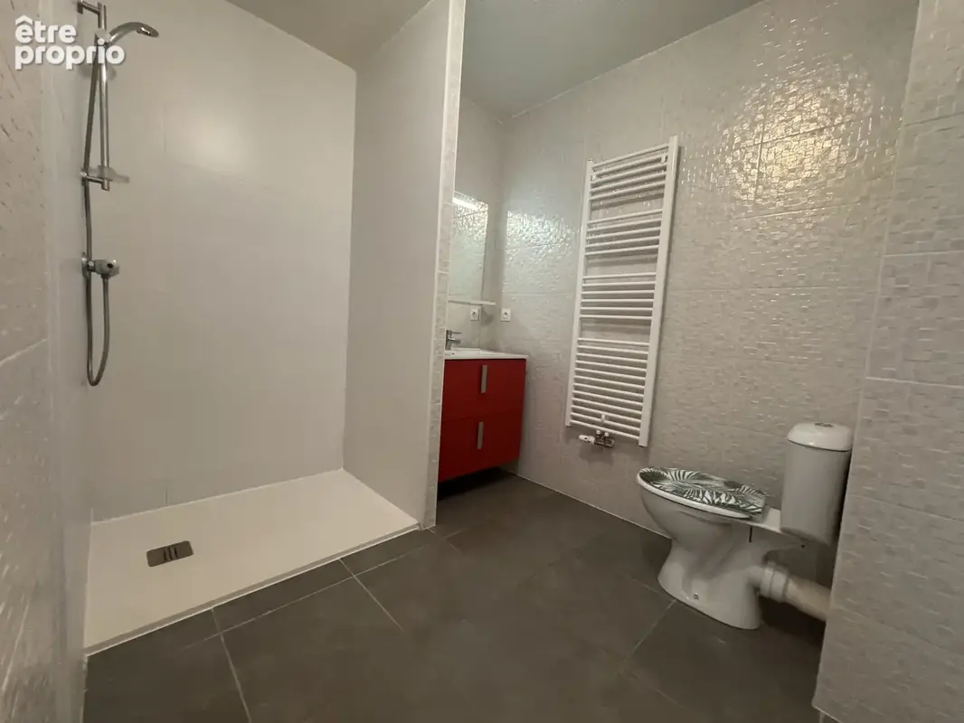 Appartement t2 - 42.5m2 - balcon et parking en sous-sol - photo 7