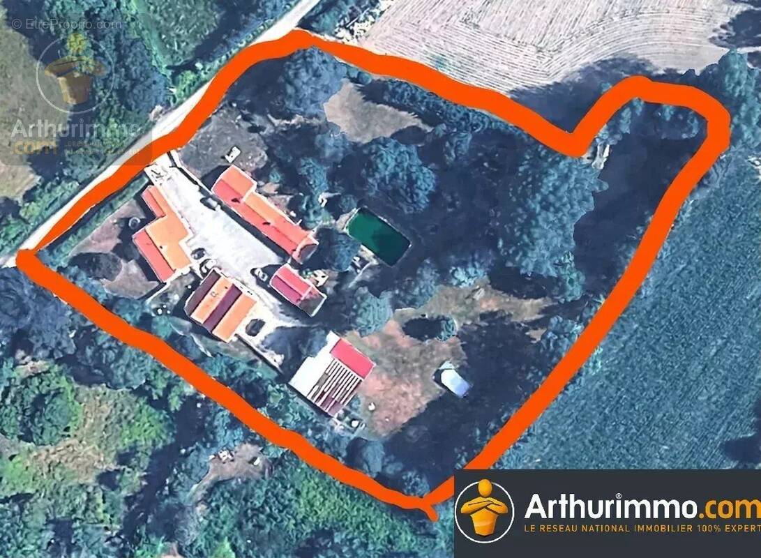 Maison à CHATEAUNEUF