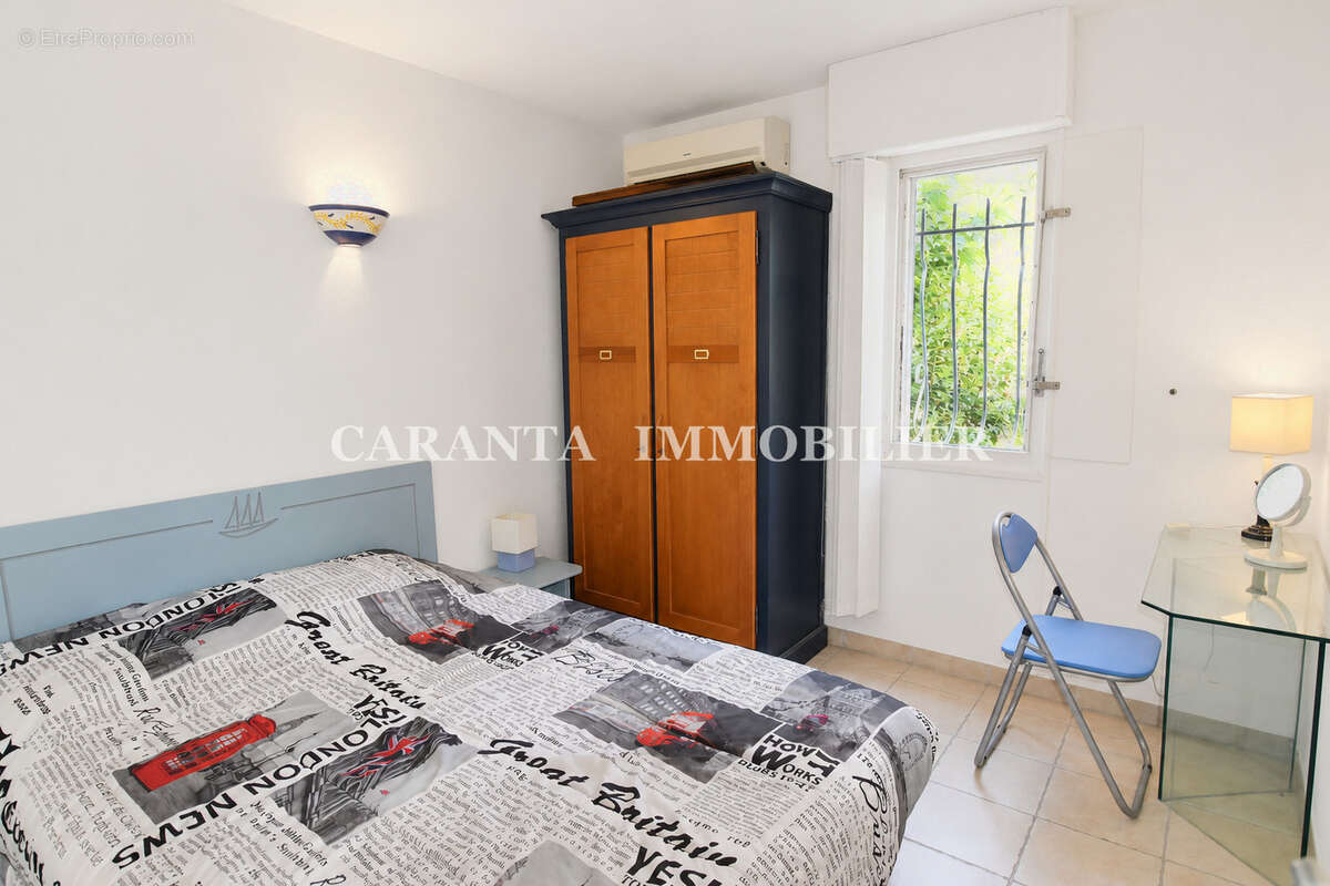 Vente appartement 3 pièces Sainte-Maxime avec terrasse et parking proche centre ville - photo 5