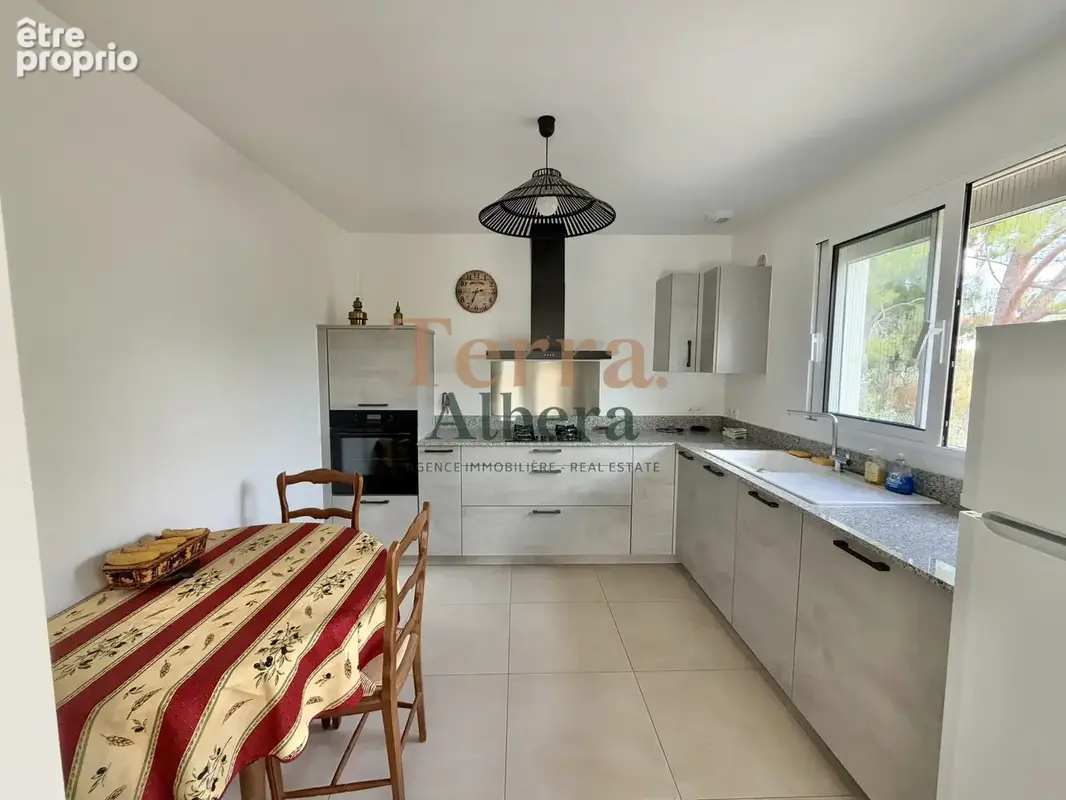 Laroque-des-Albères — Villa de plain-pied, sans travaux, quartier recherché - photo 3