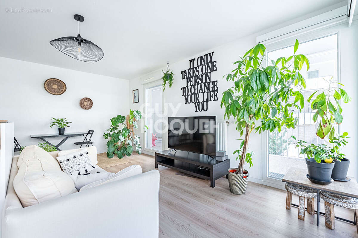 Appartement à GENNEVILLIERS