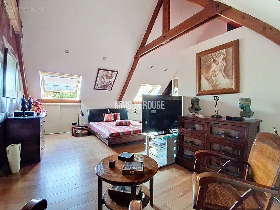 Bien d'exception - Prestations soignées - Charme et Modernité - Grand Terrain Arboré - Saint-Brieuc - photo 14