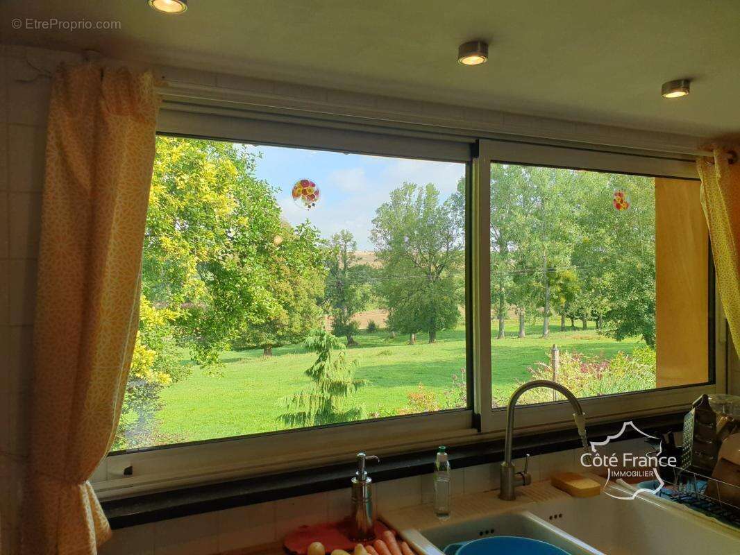 AISNE   SAINT GOBERT Belle maison de campagne avec bar privé - photo 3