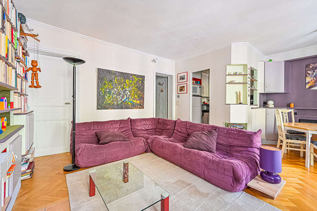 Appartement à PARIS-18E
