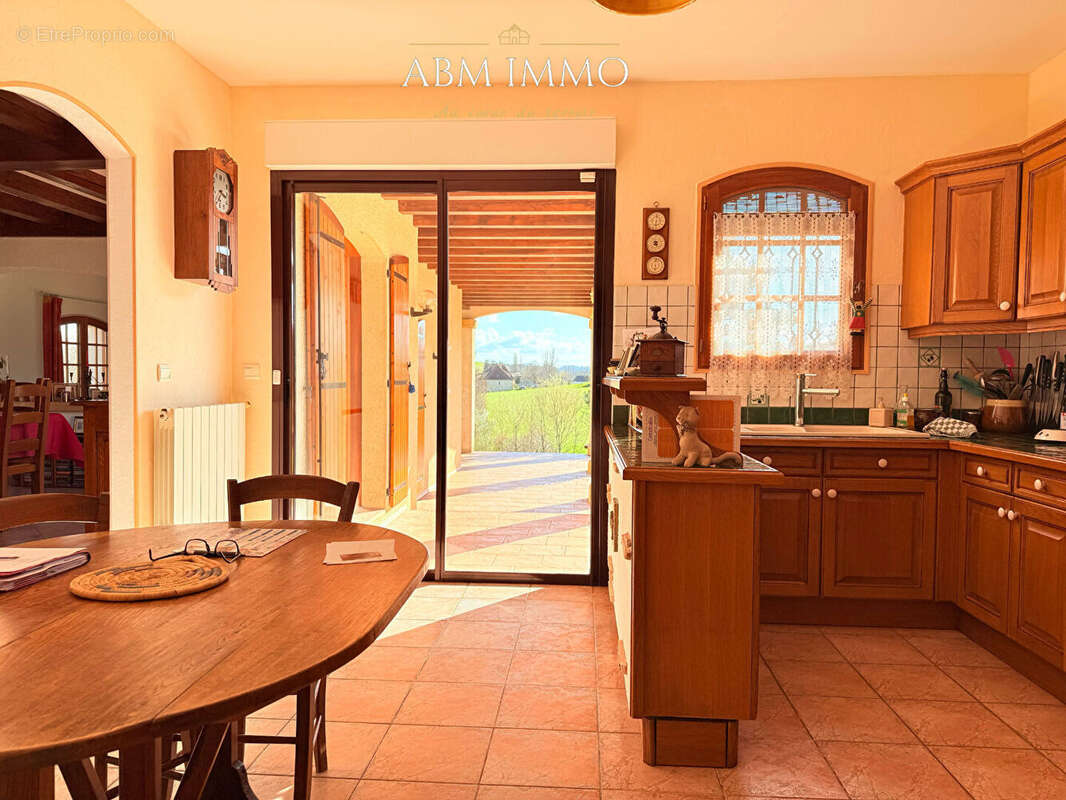 Maison à BEAUMONT-DU-PERIGORD