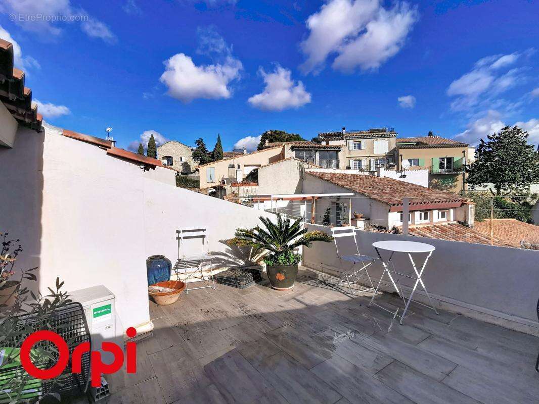 Appartement à LA CADIERE-D'AZUR