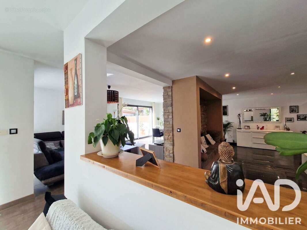 Maison 160 m² à Pia  - photo 9