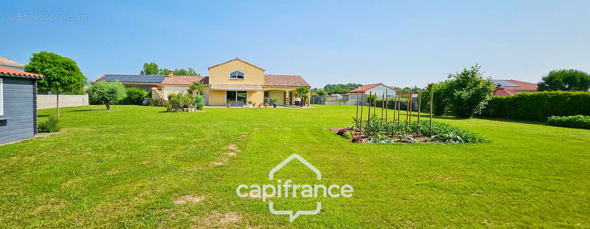 Maison de standing à Vernosc-lès-Annonay – Beaux volumes et parc arboré de plus de 3 000 m² - photo 31