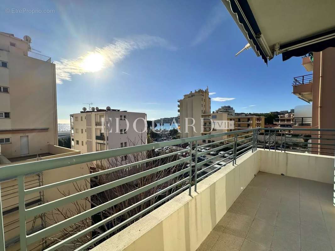 Appartement à ROQUEBRUNE-CAP-MARTIN